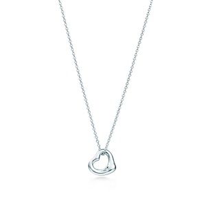 Tiffany & Co double heart chain necklace